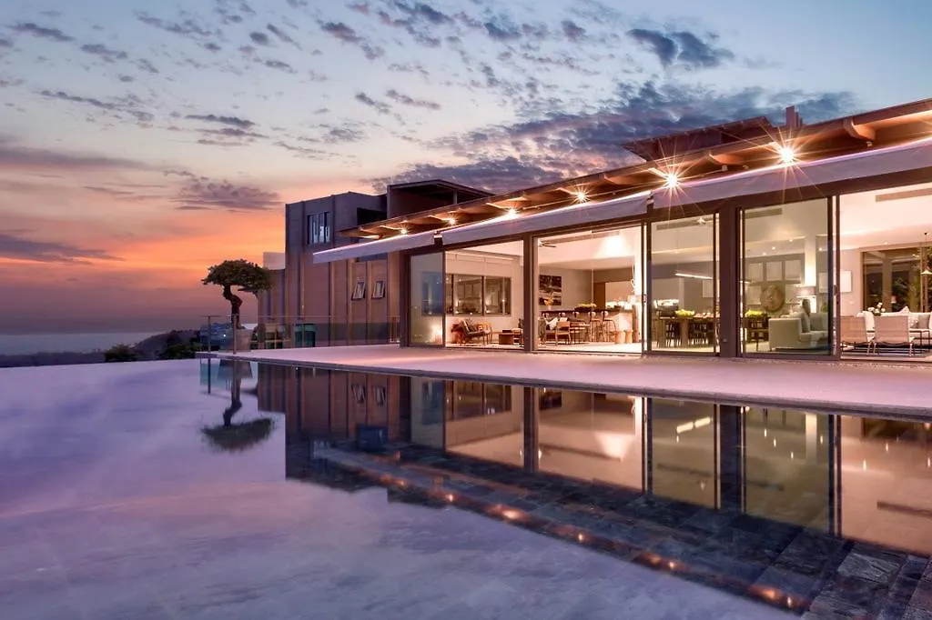 Vila Tropical Castle Phuket By Resava Layan